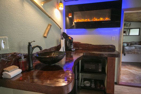 Hotel Kilauea Hospitality Group (Volcano)